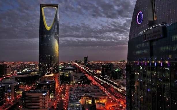 <p>Fakat şu anda Suudi Arabistan'ın 2030 vizyonu çerçevesinde yapacağı projeler düşünüldüğünde 'Türk müteahhitleri için büyük bir iş pazarı açılıyor' demek yanlış olmaz, sanırım...</p>

<p> </p>

