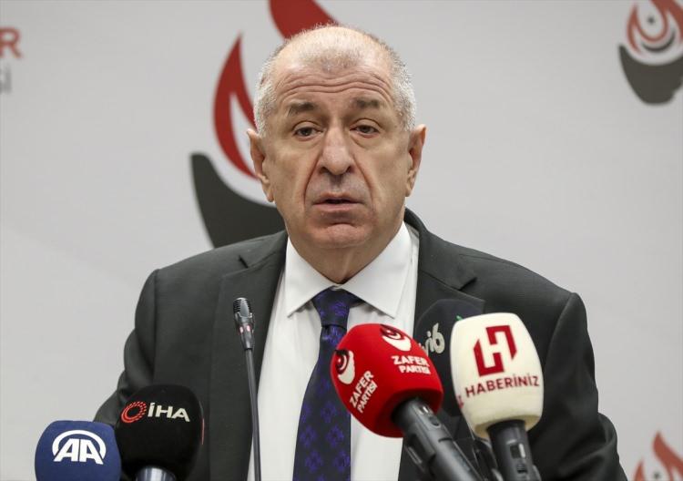 <p>11 - Ümit Özdağ:%1,8</p>