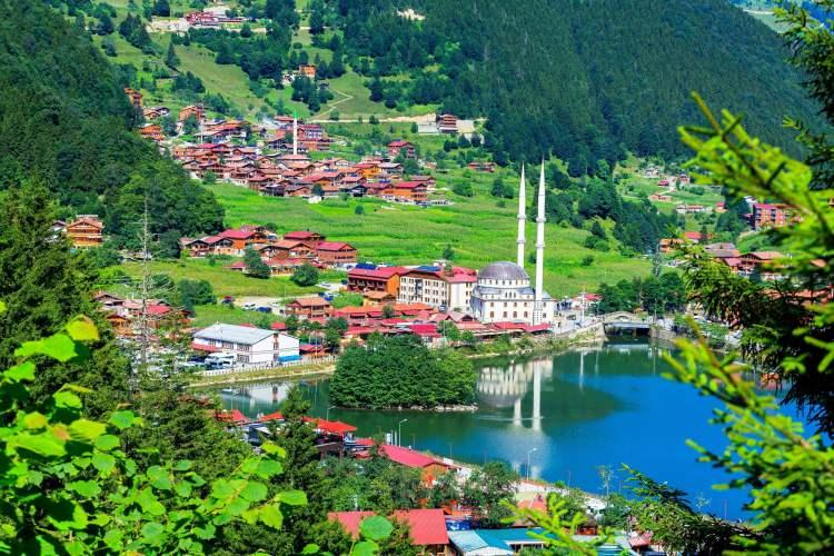 <p><strong>22-TRABZON</strong></p>

<p>Gen&ccedil; n&uuml;fus oranı: Y&uuml;zde 13,8</p>
