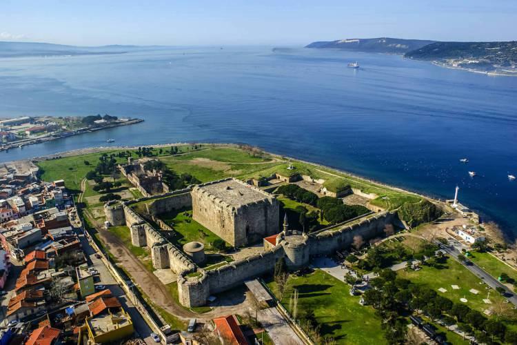 <p><strong>18-&Ccedil;ANAKKALE</strong></p>

<p>Gen&ccedil; n&uuml;fus oranı: Y&uuml;zde 13,7</p>
