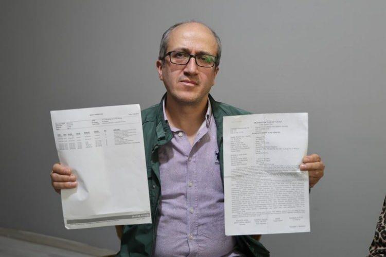<p>Elazığlı Ali Akbaş, gece telefonuna sızan dolandırıcıların kurbanı olurken, 300 bin TL dolandırıldı.</p>
