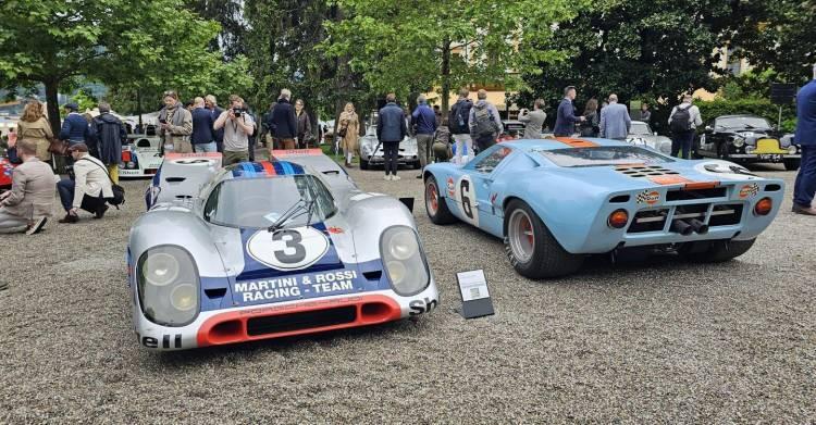 <p>Bu yıl 120. yaşını kutlayan Maserati, Concorso’da imza niteliğindeki zarafet ve sportiflik karışımı 1955 A6GCS/53 Frua Spider'ıyla göz zevkimize yeni ufuklar açarken, Zagato yapımı double bubble tavanlı 1956 Maserati A6G/54 ve 1959 Maserati 3500 Spider Vignale Prototipo da beğeni limitlerimizi daha da yükseltti.</p>
<p> </p>