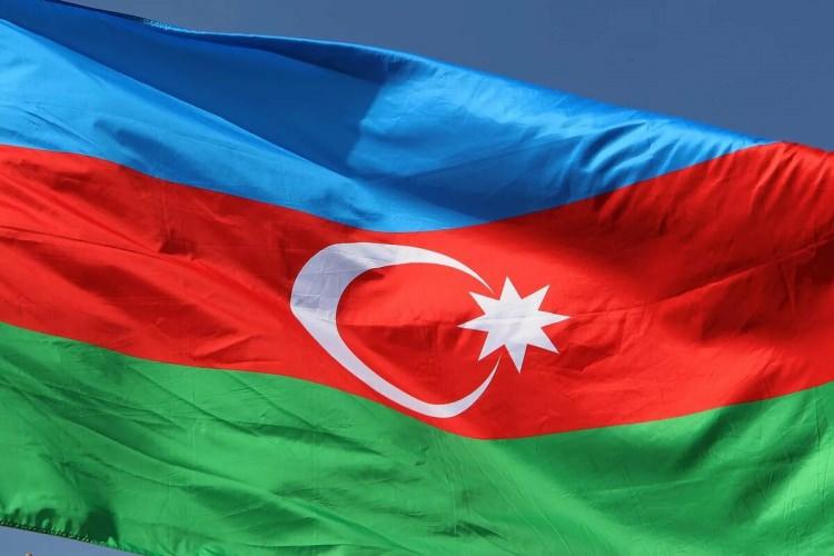<p><span style="color:#B22222"><strong>2. Azerbaycan</strong></span></p>