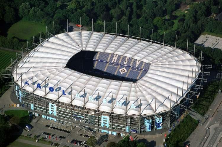 <p>VOLKSPARK STADYUMU:  HAMBURG<br />
<br />
Bundesliga 2'de mücadele eden Hamburg'un evi Volkspark Stadyumu, 49 bin kişilik kapasitesiyle turnuvada yerini alacak.<br />
<br />
​* Türkiye, gruptaki son maçını 26 Haziran'da Çekya ile bu stadyumda oynayacak.</p>
