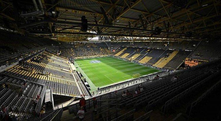 <p>BVB STADYUMU: DORTMUND<br />
<br />
Borussia Dortmund'un ünlü stadyumu BVB Stadyumu, 62 bin kişilik kapasitesiyle turnuvanın önemli statlarından biri.<br />
<br />
** Milli Takımımız 18 Haziran'da Gürcistan, 22 Haziran'da ise Portekiz ile bu stadyumda karşılaşacak.</p>