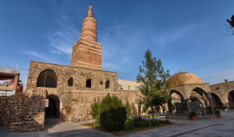 <p><strong>ŞIRNAK 552</strong></p>
