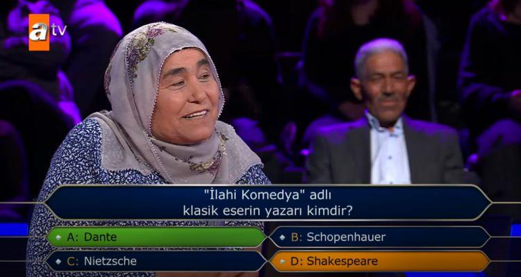 <p>Yarışmacı joker hakkı kalmadığı için yarışmadan çekilme kararı aldı.</p>

<p>​</p>
