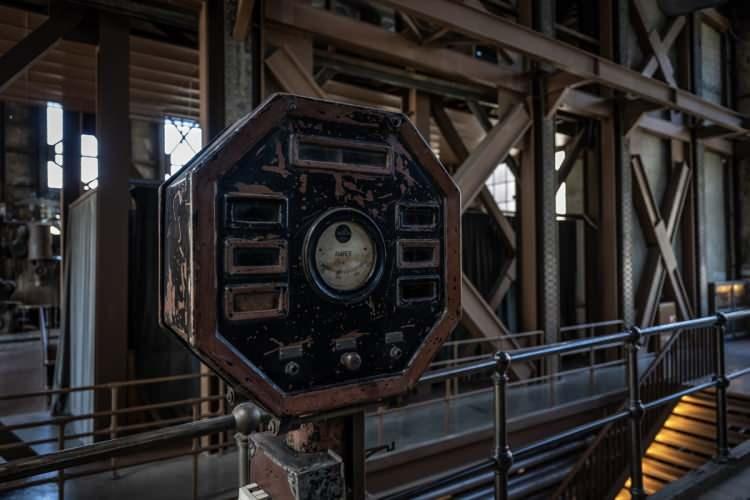 <p>"Kent odaklı elektrik dağıtımı" mottosuyla devreye alınan santralde üretim 1914 yılında başladı ve elektrik üretimi için ihtiyaç duyulan kömür Zonguldak'tan deniz yoluyla getirildi.</p>
<p> </p>