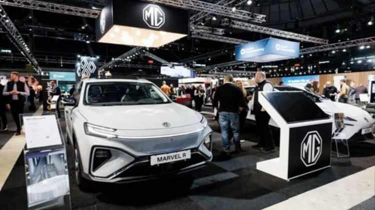 <p>Türkiye otomotiv pazarında Skywell, MG, Chery, Leapmotor, Seres, Maxus, Hongqi, DFSK, BYD, NETA, Voyah ve SWM ile 12 Çin menşeli marka bulunuyor.</p>

<p> </p>
