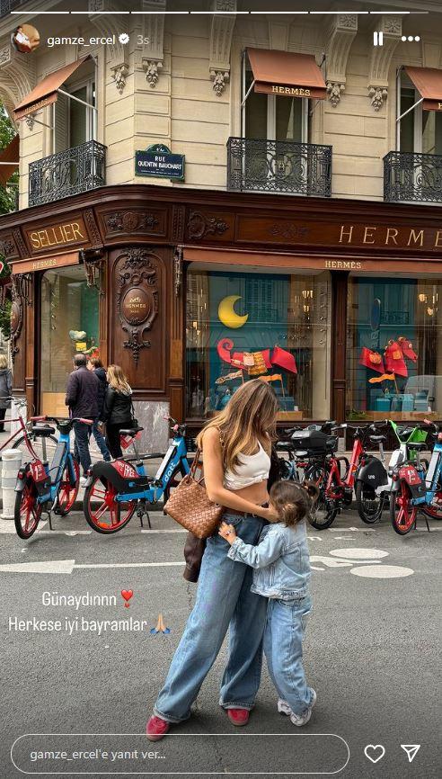 <p><strong>GAMZE ERÇEL</strong></p>

<p><strong>"Günaydın, herkese iyi bayramlar" </strong></p>
