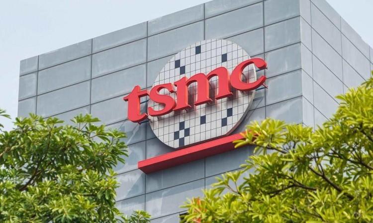 <p><span style="color:#B22222"><strong>8) TSMC | ÇİP ÜRETİCİSİ</strong></span></p>