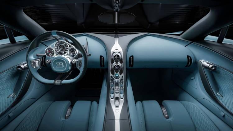 <p>Bugatti, 2016'dan bu yana  ilk hiper otomobili olan 'Tourbillon'u tanıttı. Söz konusu otomobilin sadece 250 adet üretileceği belirtildi.</p>

