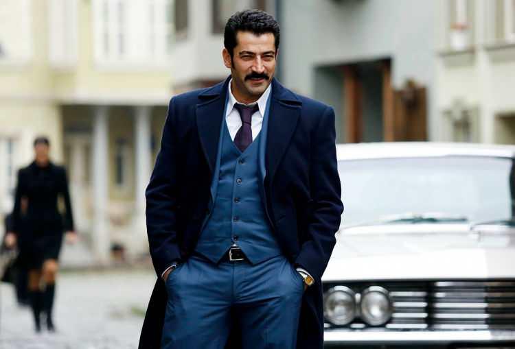 <p><strong>Ünlü oyuncu Kobal, bugün eşi Kenan İmirzalıoğlu'nun doğum gününü kutladı.</strong></p>

<p> </p>
