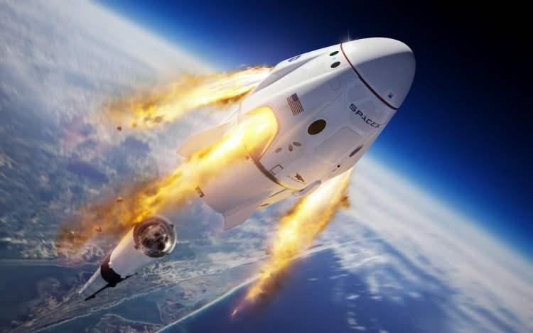 <p>SpaceX’in Dragon uzay aracı 2020 yılından bu yana astronotlarının ISS’ye taşınmasında kullanıyor.</p>
