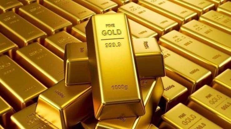 <p>Kapalıçarşı'da işlem gören 24 ayar külçe altının gram satış fiyatı bu hafta yüzde 0,33 artışla 2 bin 458 liraya, Cumhuriyet altınının satış fiyatı da yüzde 2,13 artışla 16 bin 310 liraya yükseldi.</p>