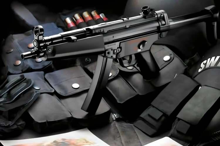 <p><strong>MP5/A3 VE MP5/K  MAKİNALI TABANCA</strong></p>
