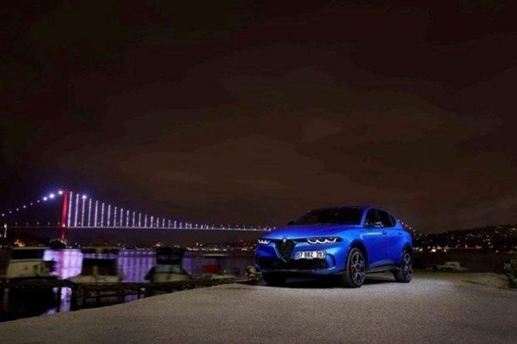 <p><strong>ALFA ROMEO- </strong></p>
<p> </p>
<p>Alfa Romeo Tonale, Stelvio ve Gulia, 500.000 TL, 12 ay, yüzde 1,99 fai̇z avantajıyla sunuluyor.</p>