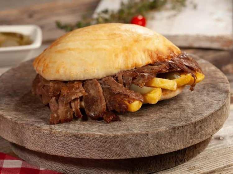 <p><strong>89- Tombik Döner</strong></p>
<p> </p>
<p><strong>Türkiye</strong></p>