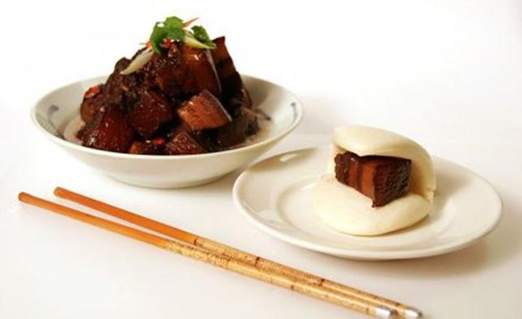 <p><strong>82- Hong shao rou</strong></p>

<p> </p>

<p><strong>Çin</strong></p>
