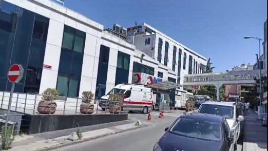 <p>Bu hastanede tomografi istendi ve şok edici gerçek ortaya çıktı. Tomografiye bakan doktor, Ergashova'nın karnın sol tarafında yabancı bir cisim olduğunu fark etti. </p>
