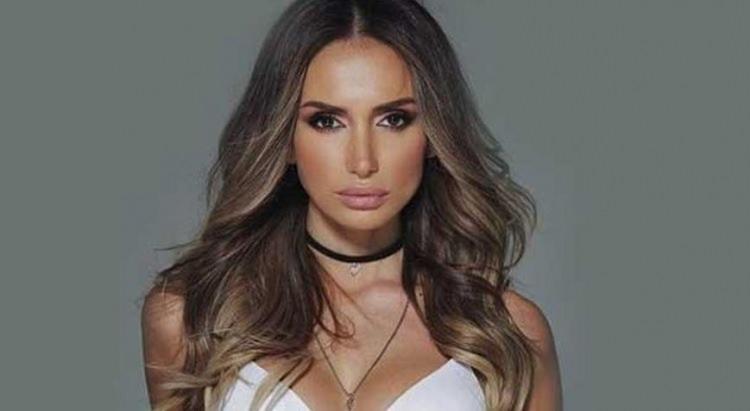 <p><strong>Son zamanlarda cemiyet hayatının konuştuğu hırsızlık olayına Mustafa Sandal'ın eski eşi Emina Jahoviç'de eklendi.</strong></p>