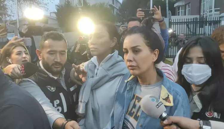 <p><span style="color:#B22222"><strong>DİLAN POLAT 7 AYDIR TUTUKLU</strong></span></p>
<p> </p>