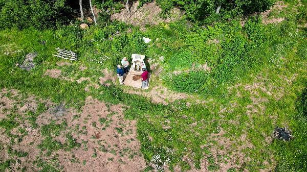 <p><span style="color:#800000"><em><strong>Tokat'ın Niksar il&ccedil;esinde Orman İşletme M&uuml;d&uuml;rl&uuml;ğ&uuml; ekipleri tarafından keşfedilen kaynak suyunun diyabet hastalığına iyi geldiğine inanılıyor.</strong></em></span></p>

<p>&nbsp;</p>
