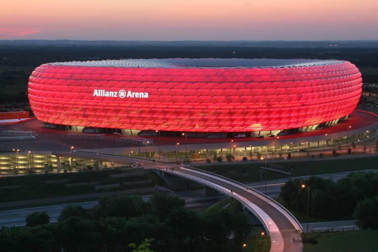 <p><strong>11. Allianz Arena (Bayern Münih)</strong></p>
<p> </p>