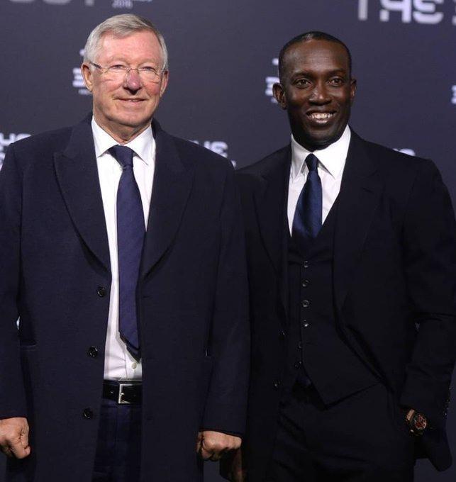 <p> </p>
<p><strong>"ARDA GÜLER'İ GÖZ ARDI ETMEMELİYİZ"</strong><br />
Yorke sözlerinin devamında şöyle devam etti:<br />
<br />
<strong>"Kevin De Bruyne ve Muhammed Salah gibi isimlerin Chelsea gibi büyük bir kulüpten ayrıldığını ve bunun kariyerlerine fayda sağladığını gördük."</strong></p>
<p> </p>