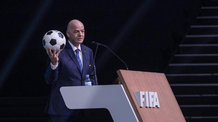 <p><strong>FIFA AÇIKLAMA YAPMIŞTI</strong><br />
<br />
Konu ile ilgili daha önce FIFA’dan <strong>ESPN’e konuşan</strong> kaynaklar, her oyuncunun durumunun farklı değerlendirileceğini, bu yüzden oyuncuların serbest kalma hakkına sahip olmadığını belirtti.</p>