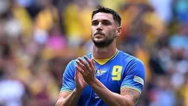 <p>Trabzonspor yönetimi, santrafor transferi için gaza bastı.<br />
<br />
Onuachu için Southampton kulübüne yeni bir teklif yapacak olan Karadeniz devi, Ukrayna'nın elenmesi sonrası Yaremchuk ile de son bir temas daha kuracak.<br />
<br />
(Fotomaç)</p>