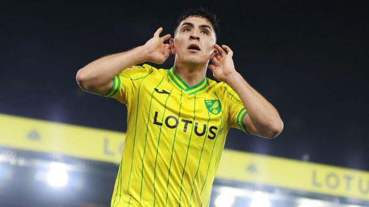 <p>Trabzonspor, Norwich forması giyen Nunez için yeni bir teklif yaptı. Bordo-mavililerin, İngiliz ekibine yaptığı teklifi 4.5 milyon euroya kadar yükselttiği belirtildi.<br />
<br />
(FOTOMAÇ)</p>
