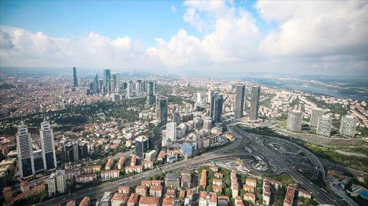 <p>Çünkü yeni dönemde, riskli yapı kararı apartman girişine asılıyor. Maliklere e-Devlet üzerinden bildirim yapılıyor. Muhtarlıkta ve Başkanlığın internet sayfasında da 15 gün süre ile ilan ediliyor. Sonuca itiraz etmek için de 15 gün süresi veriliyor.</p>