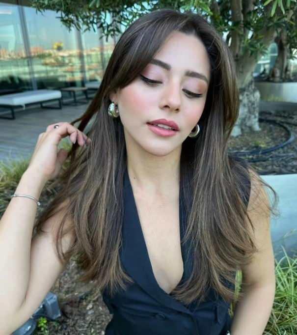 <p>Kimi kullanıcılar sıralamayı doğru bulurken kimi kullanıcılar ise <em><strong>"Kime g&ouml;re neye g&ouml;re kim se&ccedil;iyor bu g&uuml;zelleri"</strong></em> yorumunda bulunarak sıralamanın yanlış olduğunu savundu.</p>
