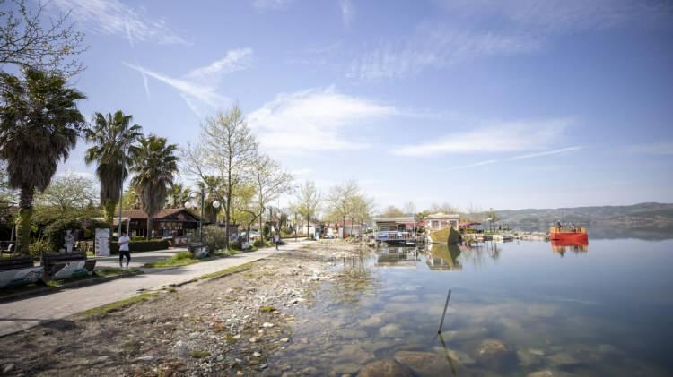 <p>Otel ve tatil köyü şikayetleri bir haftada yüzde 165 artarken, onu zincir oteller (yüzde 85), havayolları ulaşım firmaları (yüzde 82), bilet siteleri (yüzde 72) ve otel pazarlama siteleri (yüzde 69) takip etti.</p>