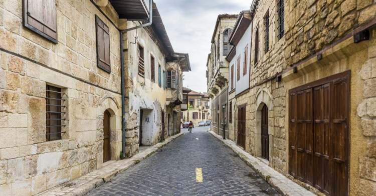 <p>Akçakale</p>
<p>Tarsus</p>
<p>Ergani</p>
<p>Viranşehir</p>