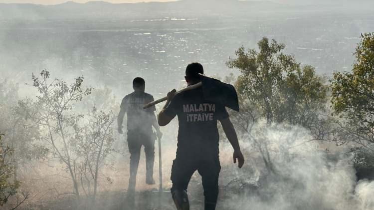 <p>Türkiye'nin yangın riski haritasında "çok düşük tehlike" olarak Karadeniz Bölgesi gösterildi. Rize ve çevresi "düşük" tehlikeyi gösteren yeşil ile renklendirildi.</p>

<p> </p>
