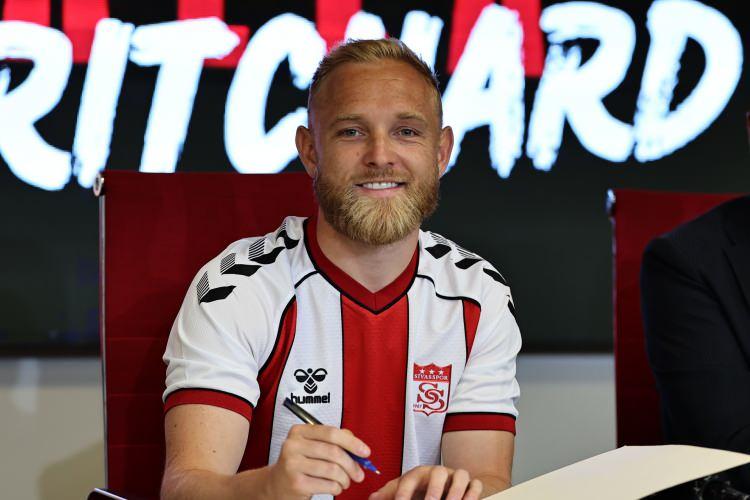 <p>Alex Pritchard (Orta saha) | Birmingham City (İngiltere) → EMS Yapı Sivasspor</p>
