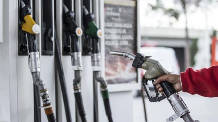 <p>Peki benzin litre fiyatı ve motorin litre fiyatı kaç para, dizel yakıt ne kadar oldu?</p>

<p> </p>
