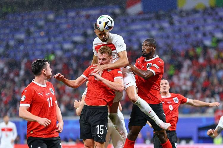 <p>EURO 2024'te A Milli Futbol Takımımz, son 16 turunda Avusturya'yı 2-1 yenerek çeyrek finale yükseldi.</p>
