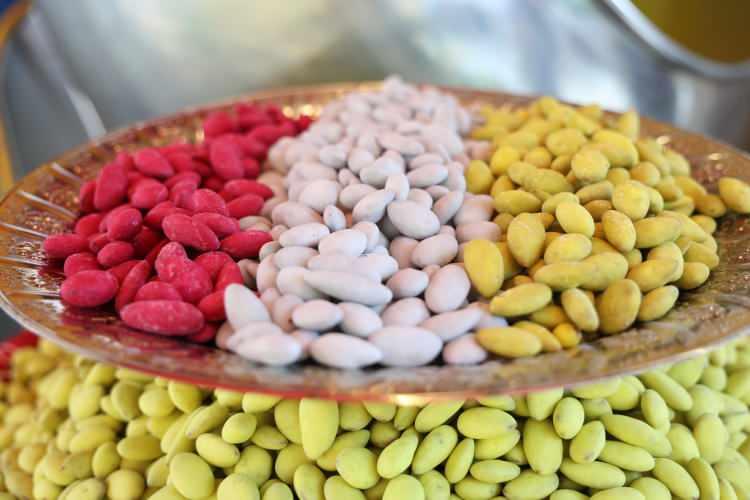 <p>Şu anda epey bir siparişimiz var. Limon ve ekşili &uuml;r&uuml;nler herkesin bildiği gibi şeker hastalarına iyi geliyor.</p>
