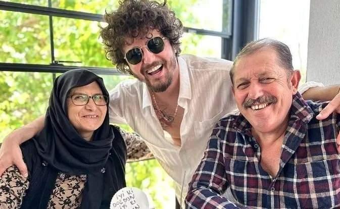 <p>Sosyal medyada Marul Kafa olarak bilinen Mehmet Yıldırım'ın annesi Havva Yıldırım, kanser nedeniyle yaşamını yitirdi. </p>