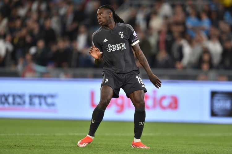 <p>Serie A ekiplerinden Fiorentina, Moise Kean transferini bitirdi.<br />
<br />
Fiorentina, yıldız golcü için Juventus'a 13 milyon euroluk bonservis bedeli ödeyecek. İtalya forvet 5 yıllık sözleşmeye imza atmaya hazırlanıyor.<br />
<br />
Transferinden önümüzdeki günlerde resmi olarak açıklanması bekleniyor.</p>