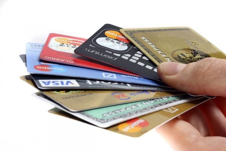 <p>İnternet bankacılığı dolandırıcılığından korunma yöntemleri</p>
<p> </p>