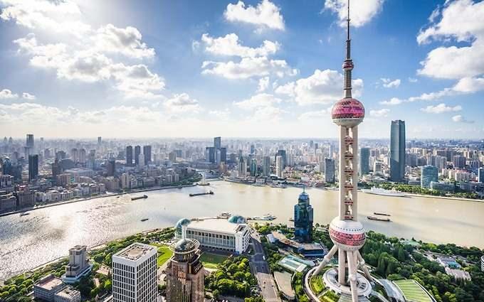 <p><strong><span style="color:#B22222">9) SHANGHAI - ÇİN</span> | 127,200 MİLYONER</strong></p>