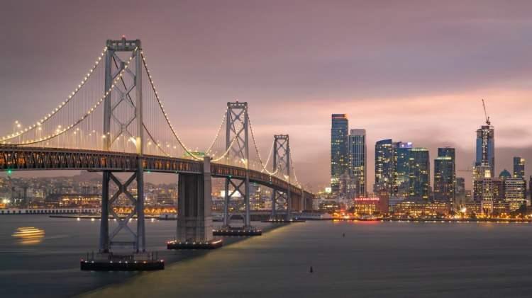 <p><strong><span style="color:#B22222">3)  SAN FRANCISCO KÖRFEZ BÖLGESİ  - ABD </span> |  285 BİN MİLYONER</strong></p>
