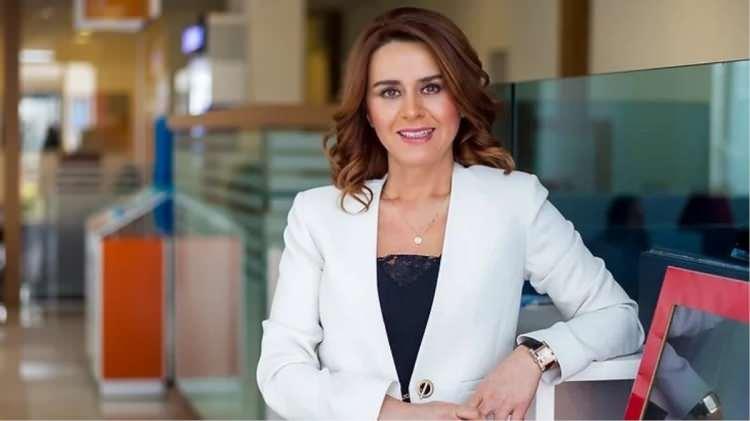 <p>Başkanım, örneğin Fatih Terim’in kredi ödemelerinden kaynaklı nakit sıkışıklığı vardı.</p>
<p> </p>
