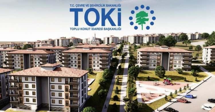 <p><strong>YALAN: Suriyelilere TOKİ’den ev veriliyor.</strong></p>
<p><strong>DOĞRU:</strong><br />
Toplu Konut İdaresi Başkanlığından (TOKİ) konut edinmenin ön koşulu Türkiye Cumhuriyeti vatandaşı olmaktır. Bu nedenle Suriyelilere TOKİ’den ev verilemez.</p>