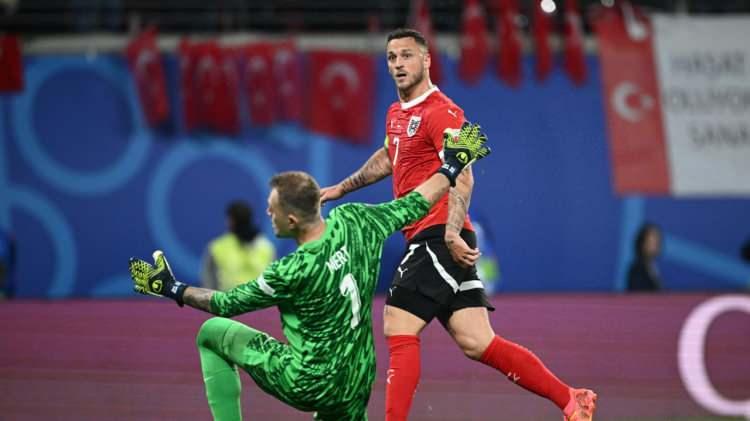 <p>Richard: Bu gördüğüm en iyi kurtarış olabilir. Mert inanılmaz.</p>
<p> </p>