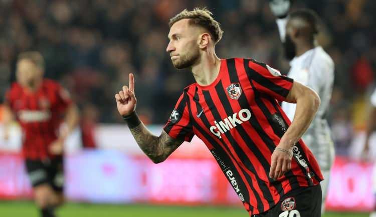 <p>Denis Dragus (Santrfor) | Gaziantep FK → Trabzonspor</p>
